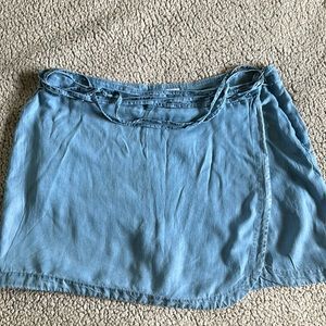Skort XL - New & never worn. Super cute, soft, stretchy & comfy denim look.